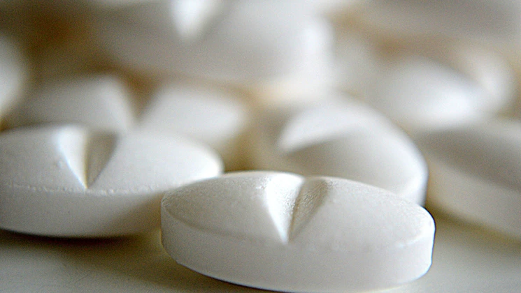 L'ibuprofène, une molécule de synthèse aux effets secondaires non négligeables