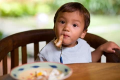 Asthme de l’enfant : faites-lui manger du poisson